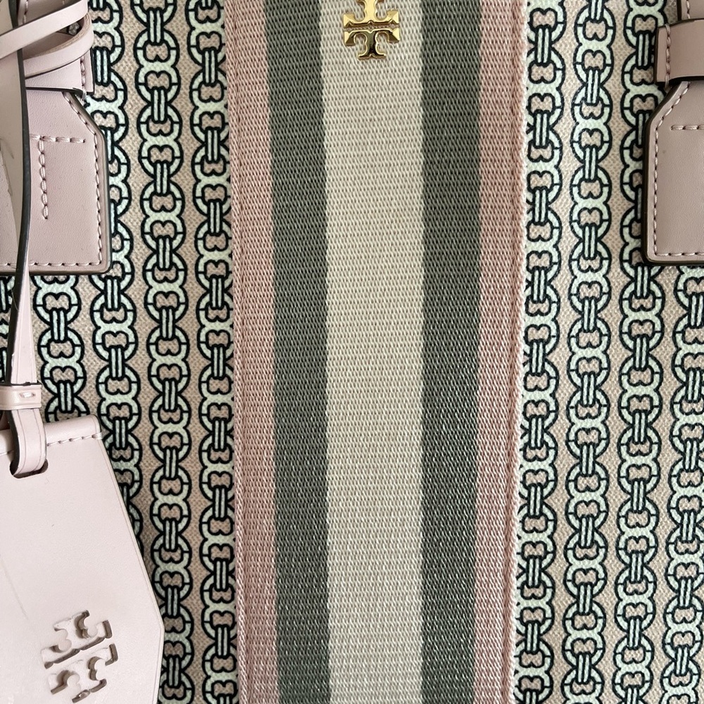 Gemini Tory Burch Link Coated Canvas Large Tote Bag in Ivory Pink